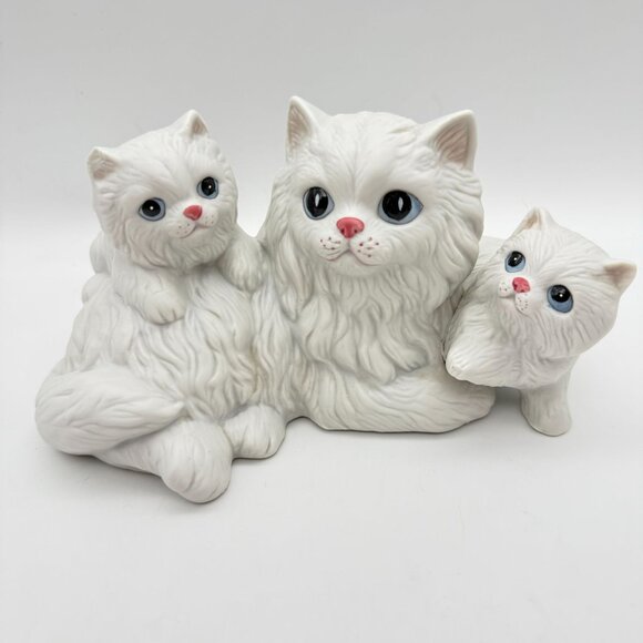 Homco Other - Homco White Persian Cat & Kittens Trio Ceramic Figurine Blue Eyes Taiwan Vintage